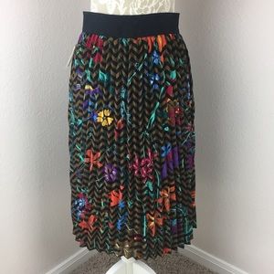 LulaRoe Jill Skirt Small NWT floral striped